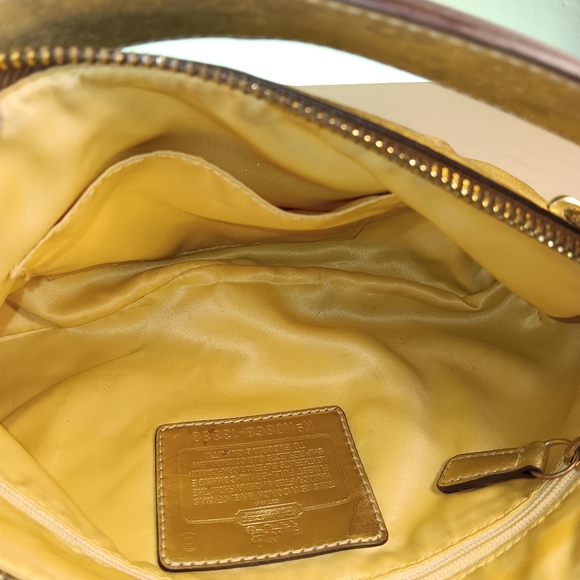 Coach purse - Picture 3 of 4